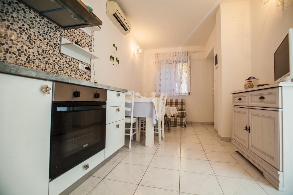Beach Holiday Home Laura Mimice Pokoj fotografie